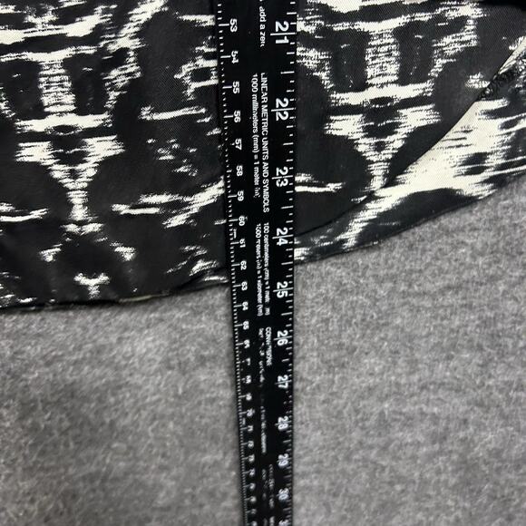 J.Crew Tunic Long Sleeve Black/White Curved‎ Hem Round Neck/Back Zip Size 10 - Picture 5 of 10